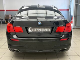 2009 BMW 7 серии 740i V (F01/F02/F04), чёрный, 680000 рублей, вид 4
