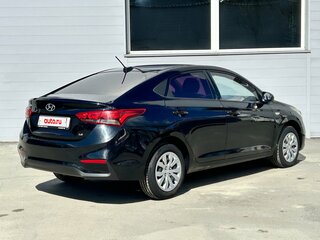 2019 Hyundai Solaris II, чёрный, 1150000 рублей, вид 4
