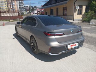 2023 BMW 7 серии 735Li VII (G70), серый, 11637500 рублей, вид 4