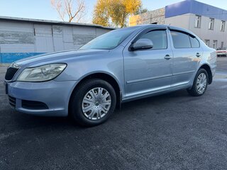 2010 Skoda Octavia II (A5) Рестайлинг, серый, 549000 рублей, вид 1