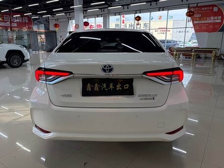 2022 Toyota Corolla Axio XI (E160, E170) Рестайлинг 2, белый, 957000 рублей, вид 4