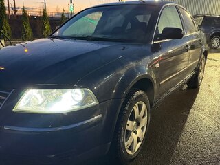 2003 Volkswagen Passat B5 Рестайлинг, чёрный, 400000 рублей, вид 1