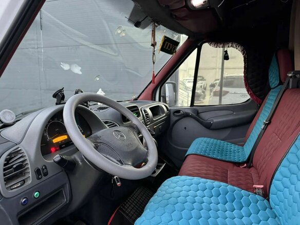2005 Mercedes-Benz Sprinter, белый, 1579000 рублей - вид 10