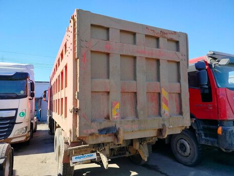 2022 IVECO-Hongyan 8x4 (CQ3406), красный, 1028925 рублей, вид 4