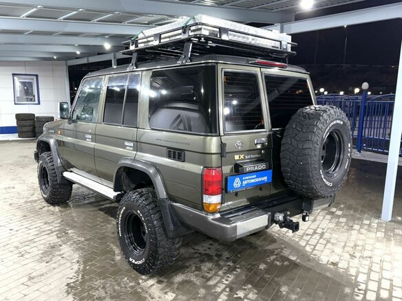 1993 Toyota Land Cruiser 70 Series, коричневый, 7499000 рублей - вид 38