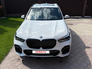 2023 BMW X5 40i IV (G05/G18), белый, 6150000 рублей, вид 3