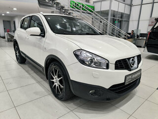 2013 Nissan Qashqai I Рестайлинг, белый, 1030000 рублей, вид 3