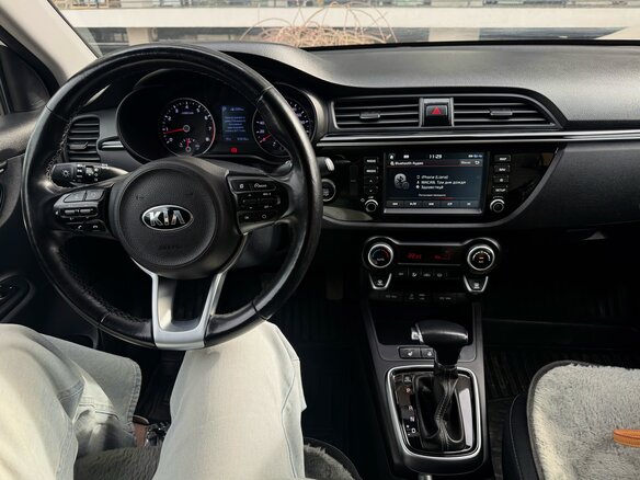 2018 Kia Rio IV, белый, 1700000 рублей - вид 6