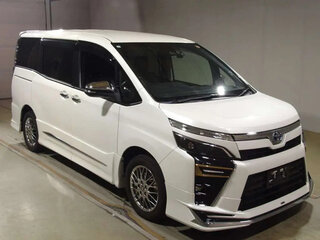 2021 Toyota Voxy III (R80) Рестайлинг, белый, 2120005 рублей, вид 3