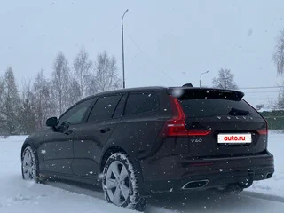 2020 Volvo V60 Cross Country II, коричневый, 3450000 рублей, вид 3