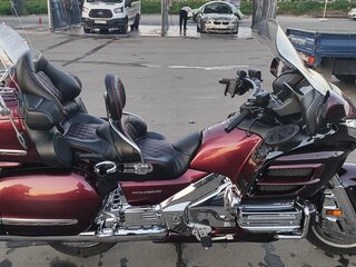 2006 Honda GL 1800 Gold Wing, красный, 1100000 рублей, вид 3