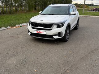 2021 Kia Seltos I, белый, 1777000 рублей, вид 1
