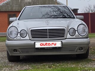 1998 Mercedes-Benz E-Класс 240 II (W210, S210), серебристый, 500000 рублей, вид 2