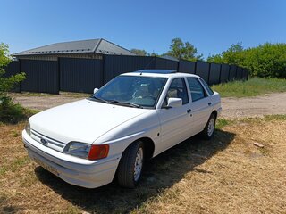 1991 Ford Escort V, белый, 207000 рублей, вид 1