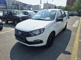 2026 Lada (ВАЗ) Granta I Рестайлинг, белый, 848000 рублей, вид 3