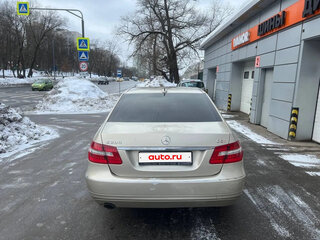 2011 Mercedes-Benz E-Класс 200 7G-Tronic IV (W212, S212, C207), золотистый, 1300000 рублей, вид 4