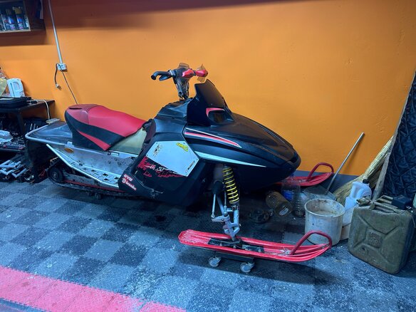 2007 BRP Lynx Rave, красный, 280000 рублей