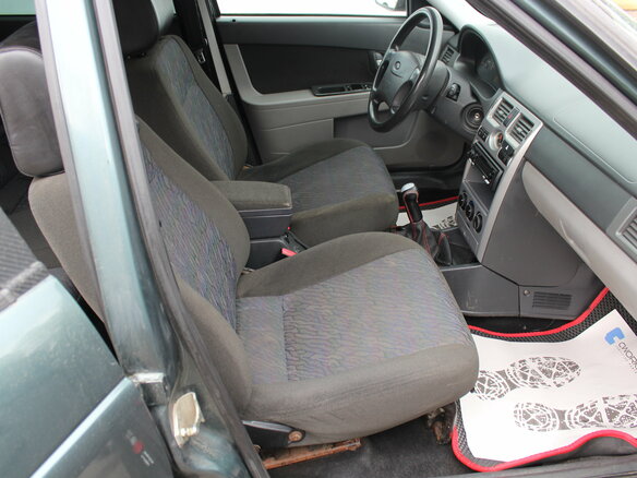 2010 Lada (ВАЗ) Priora I, зелёный, 180000 рублей - вид 10
