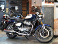 2026 Royal Enfield Super Meteor, синий, 792000 рублей - вид 5