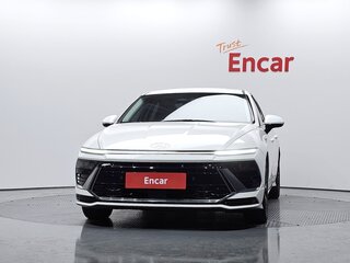 2023 Hyundai Sonata VIII (DN8) Рестайлинг, белый, 2180000 рублей, вид 2
