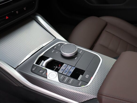 2025 BMW 4 серии 420i G22, G23, G26 Рестайлинг, чёрный - вид 30