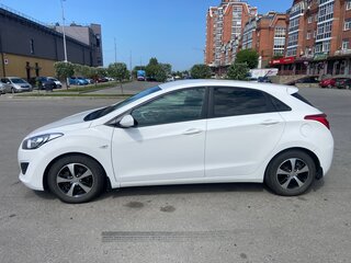 2014 Hyundai i30 II, белый, 990000 рублей, вид 4