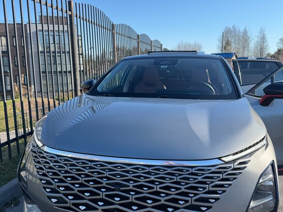 2023 Omoda C5 I, серебристый, 1690000 рублей - вид 2