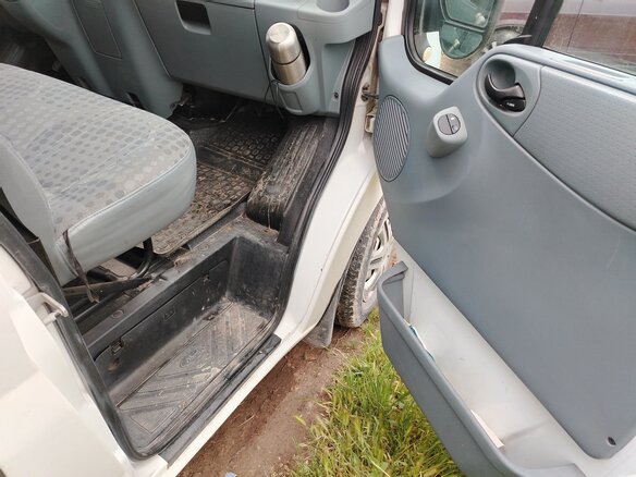 2011 Ford Transit, белый, 1150000 рублей - вид 8