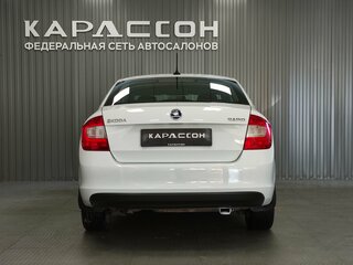 2017 Skoda Rapid I Рестайлинг, белый, 750000 рублей, вид 4
