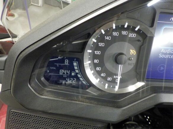 2025 Honda GL 1800 Gold Wing, пурпурный, 4050000 рублей - вид 4