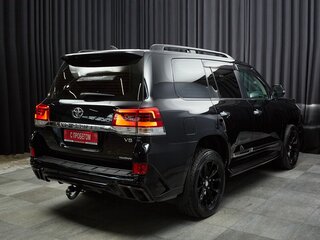 2016 Toyota Land Cruiser 200 Series Рестайлинг 2, чёрный, 6950000 рублей, вид 4