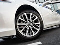 2024 Lexus ES 200 VII Рестайлинг, белый, 4633000 рублей - вид 11