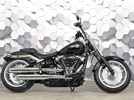 2024 Harley-Davidson Fat Boy, чёрный, 2399000 рублей, вид 3