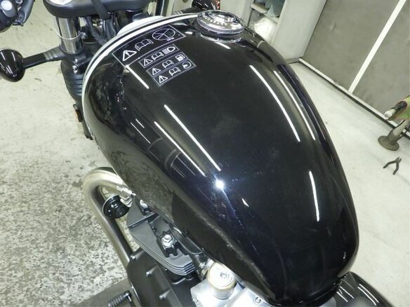 2025 Triumph Bonneville Bobber, чёрный, 1500000 рублей - вид 15