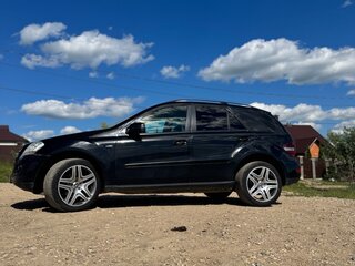2011 Mercedes-Benz M-Класс 300 II (W164) Рестайлинг, чёрный, 1650000 рублей, вид 1