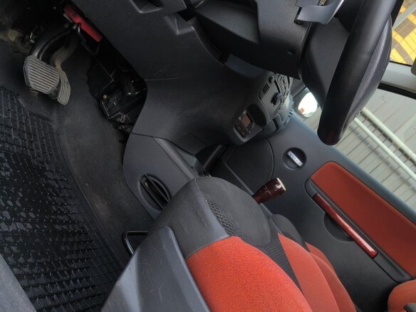2004 Citroen C2, жёлтый, 260000 рублей - вид 7