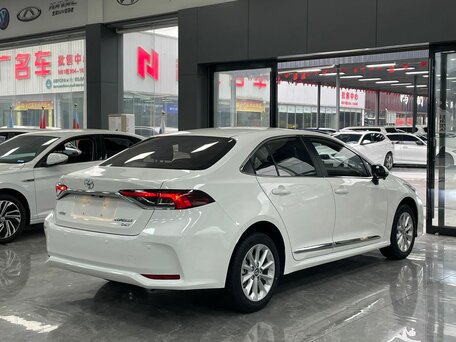 2022 Toyota Corolla XII (E210), белый, 1520000 рублей, вид 4