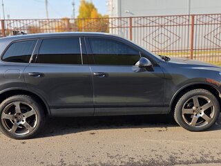 2011 Volkswagen Touareg II, серый, 2050000 рублей, вид 3