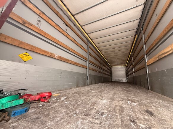 2018 Schmitz Cargobull SPR, серебристый, 3500000 рублей - вид 4