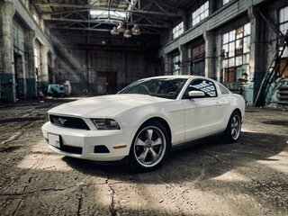 2012 Ford Mustang V Рестайлинг, чёрный, 2600000 рублей, вид 3