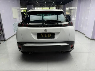 2022 Peugeot 2008 II, белый, 1300000 рублей, вид 5
