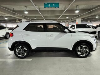 2023 Hyundai Venue I, белый, 1890000 рублей, вид 5