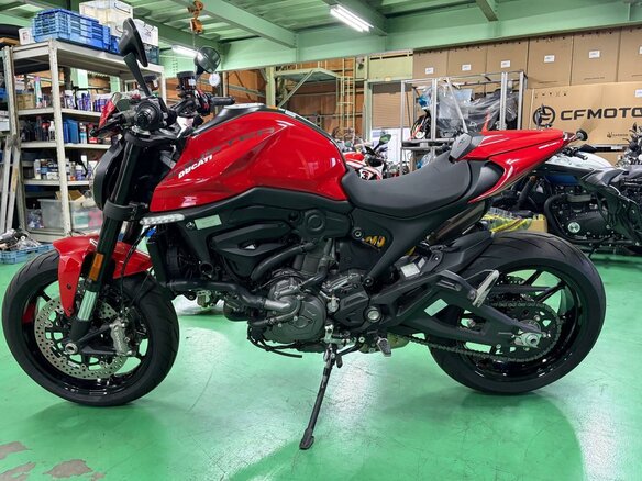 2023 Ducati Monster 937, красный, 1077000 рублей