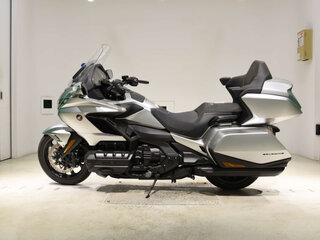 2025 Honda GL 1800 Gold Wing, серебристый, 3100000 рублей, вид 2
