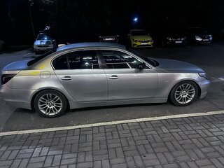2005 BMW 5 серии 530d V (E60/E61), серебристый, 850000 рублей, вид 5