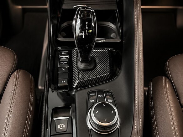 2022 BMW X1 Long 20Li sDrive II (F48) Рестайлинг, белый, 2085010 рублей - вид 9