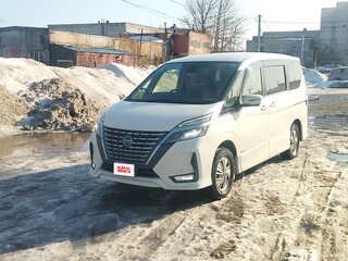 2019 Nissan Serena V (C27) Рестайлинг, белый, 2190000 рублей, вид 4
