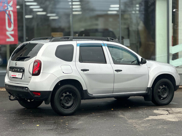 2017 Renault Duster I Рестайлинг, серебристый, 869000 рублей - вид 4