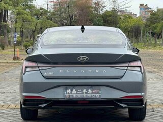 2022 Hyundai Elantra VII (CN7), серебристый, 1590000 рублей, вид 5