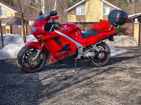 1994 Honda VFR 750, красный, 330000 рублей, вид 1